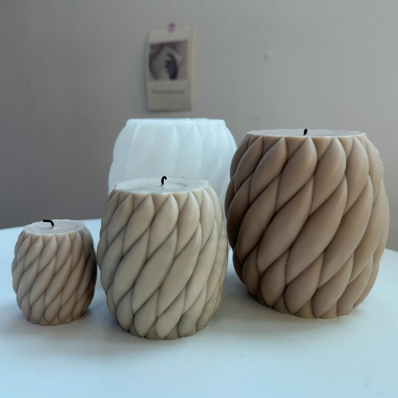3D Rotating Raindrops Silicone - Art Craft Show のレビューと価格