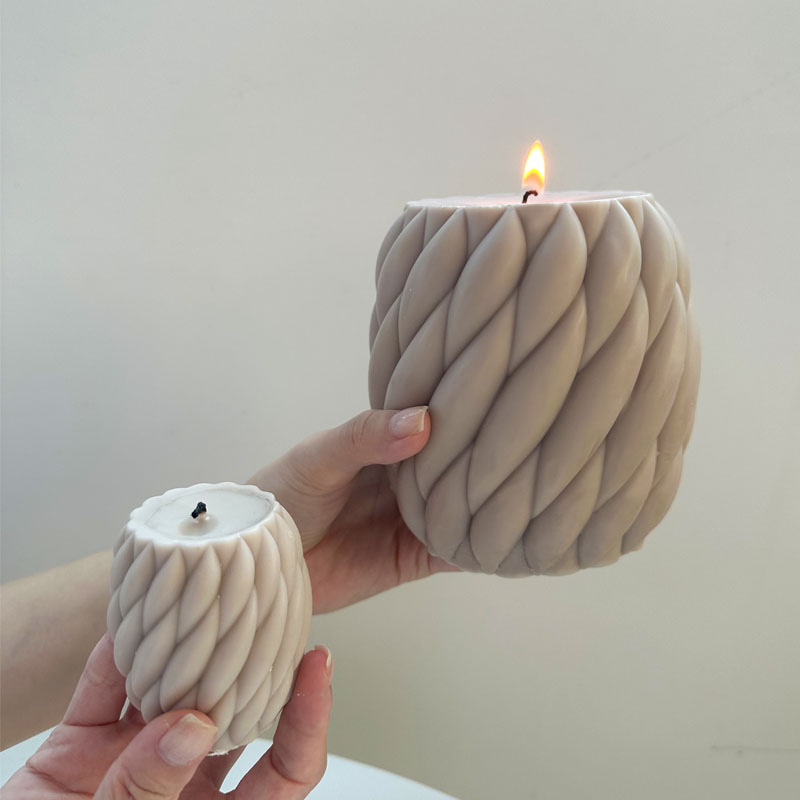 3D Rotating Raindrops Silicone - Art Craft Show のレビューと価格