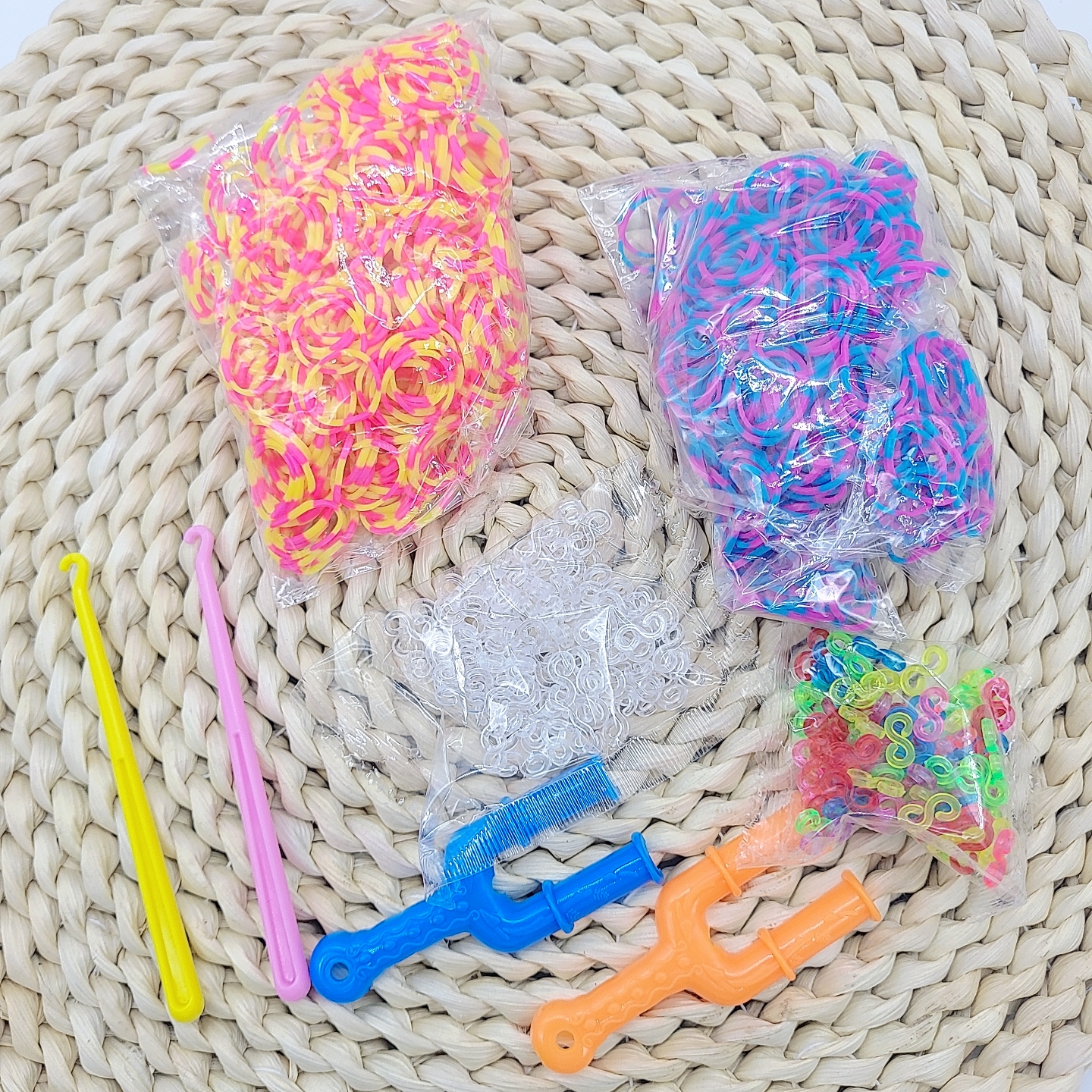 Friendship Bracelet Set, Inclu - Art Craft Ideas のレビューと価格
